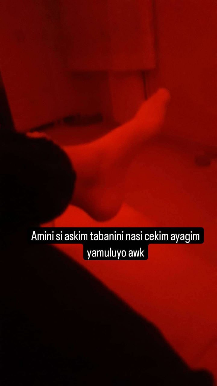 Z Kuşağı Hatundan Harika Amcık ve Memeler (Ayak İçerir)