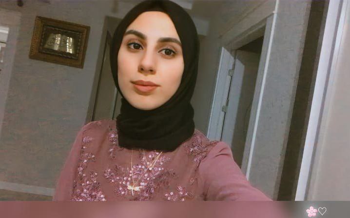 Türbanlı Z Kuşağı Büşra