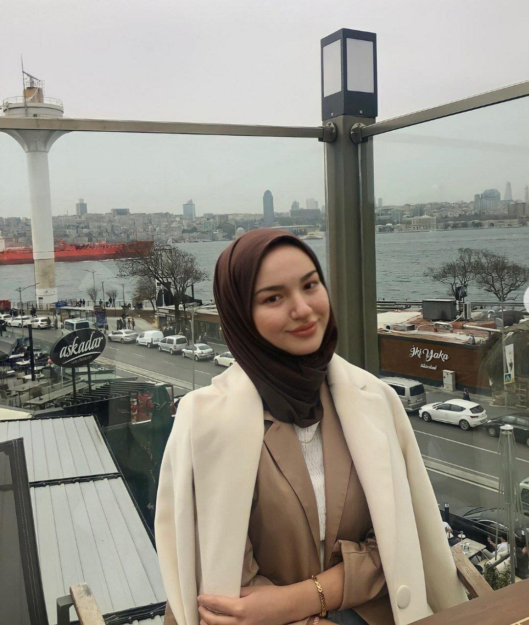 Dehşet Türbanlı Kızımız