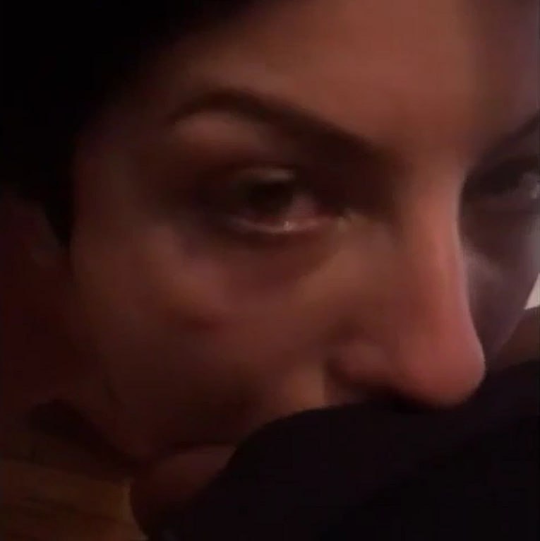 İzmirli Gırtlakçı Öznur