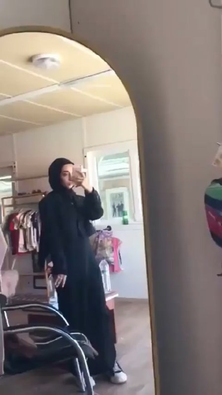 Türbanlı Kombin Gösterip Soyunuyor