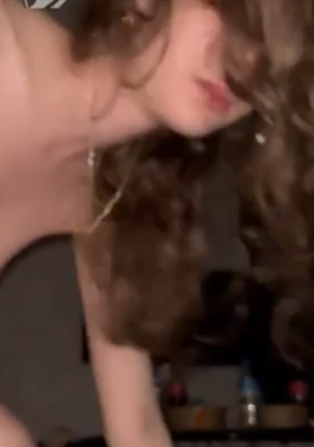 Hatunu Kusturana Kadar Sikiyor