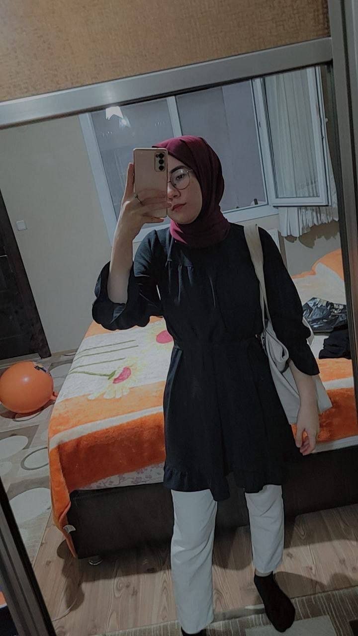 Türbanlı Özbek Hatun