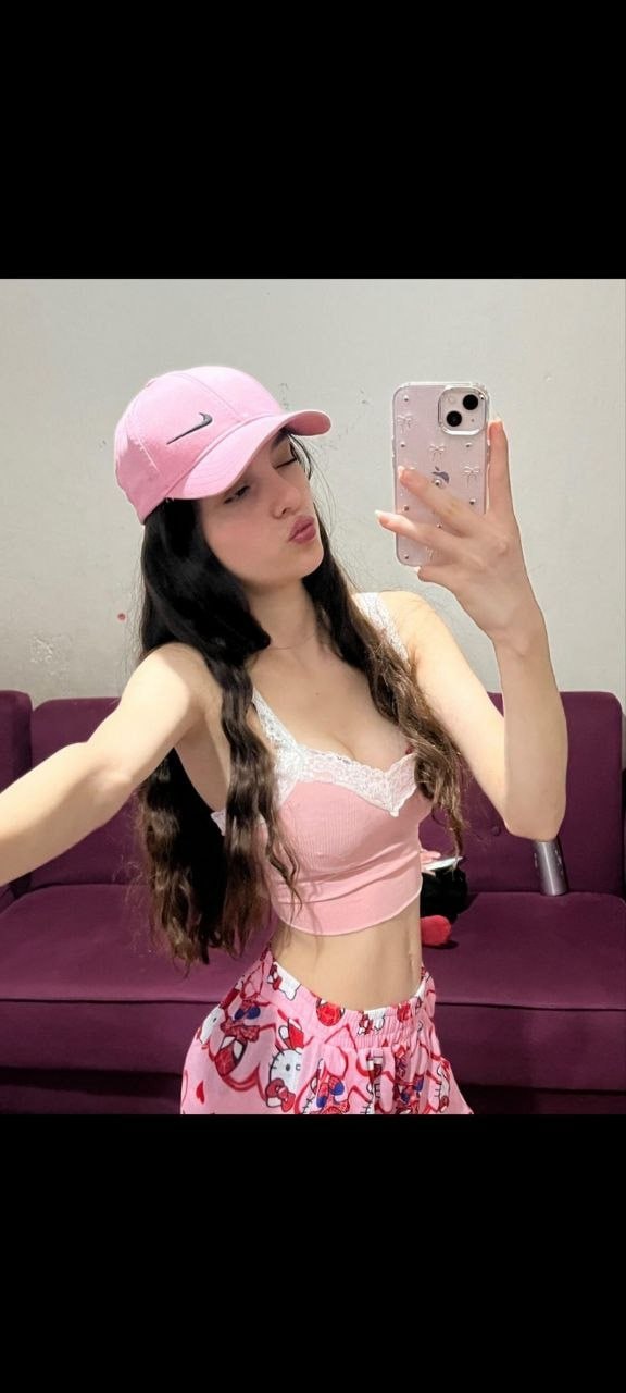 Beyaz Tenli Göt Deliği Otoban Olmuş Zayıf Genç Çıtır