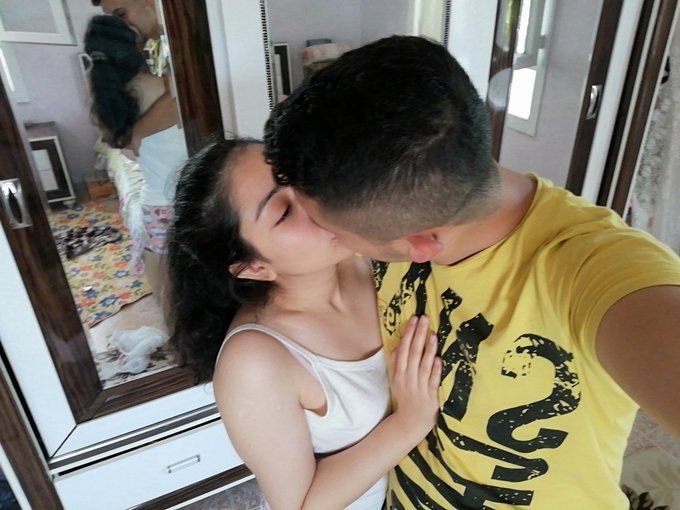 Sürtünmeyi Seven Hatun